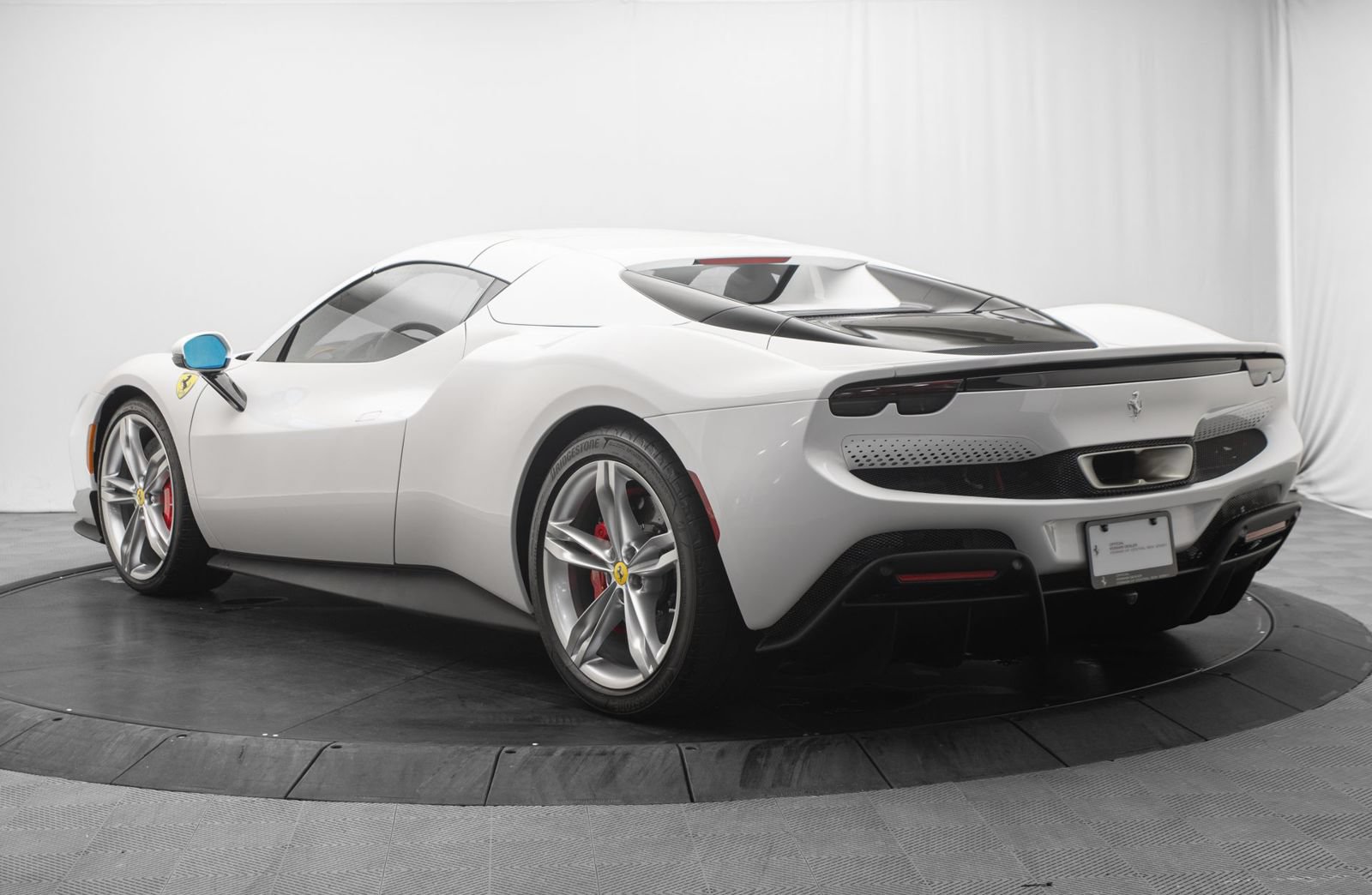Used 2025 Ferrari 296 GTS RWD image 13