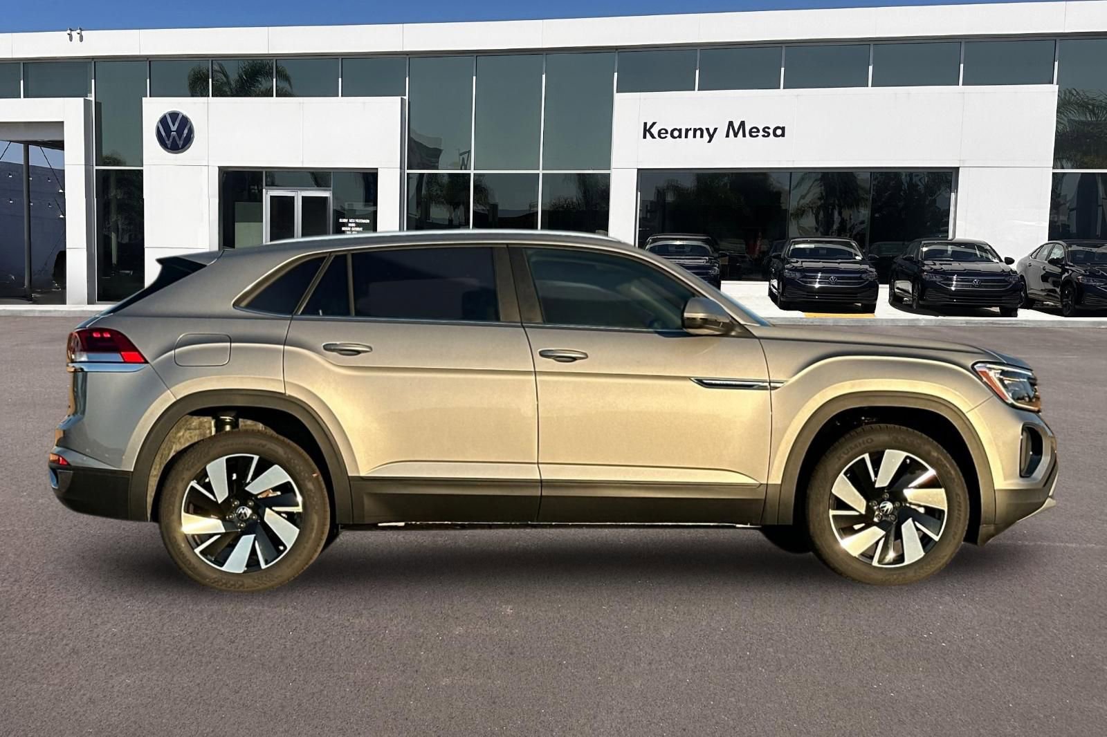 New 2026 Volkswagen Atlas Cross Sport SE AWD/4WD image 3