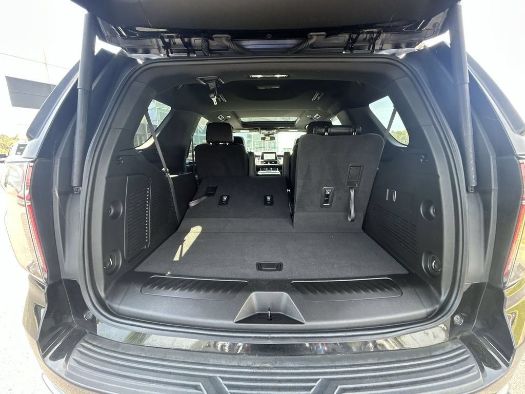 Used 2023 Chevrolet Tahoe LT AWD/4WD image 31