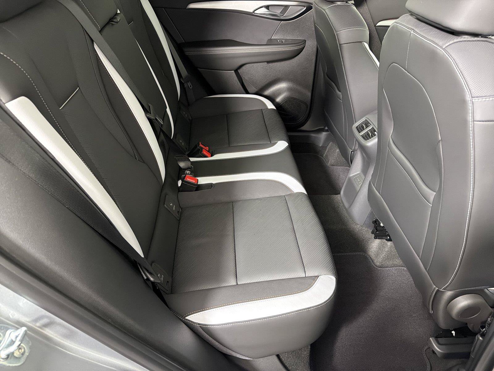 New 2026 Buick Envision Sport Touring AWD/4WD image 13