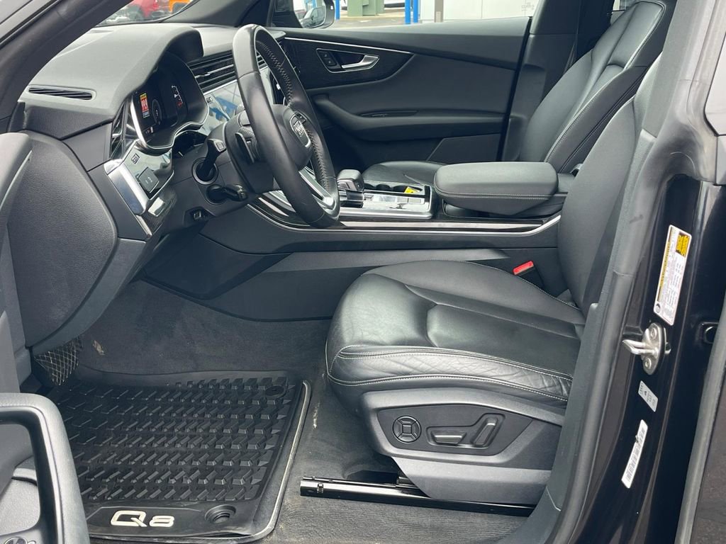 Used 2019 Audi Q8 Premium Plus w/ Premium Plus image 5