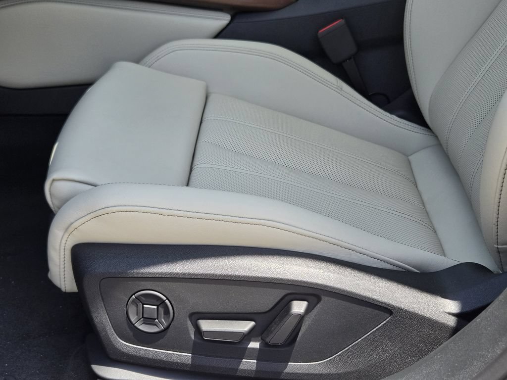 New 2026 Audi A6 Premium Plus AWD/4WD image 30