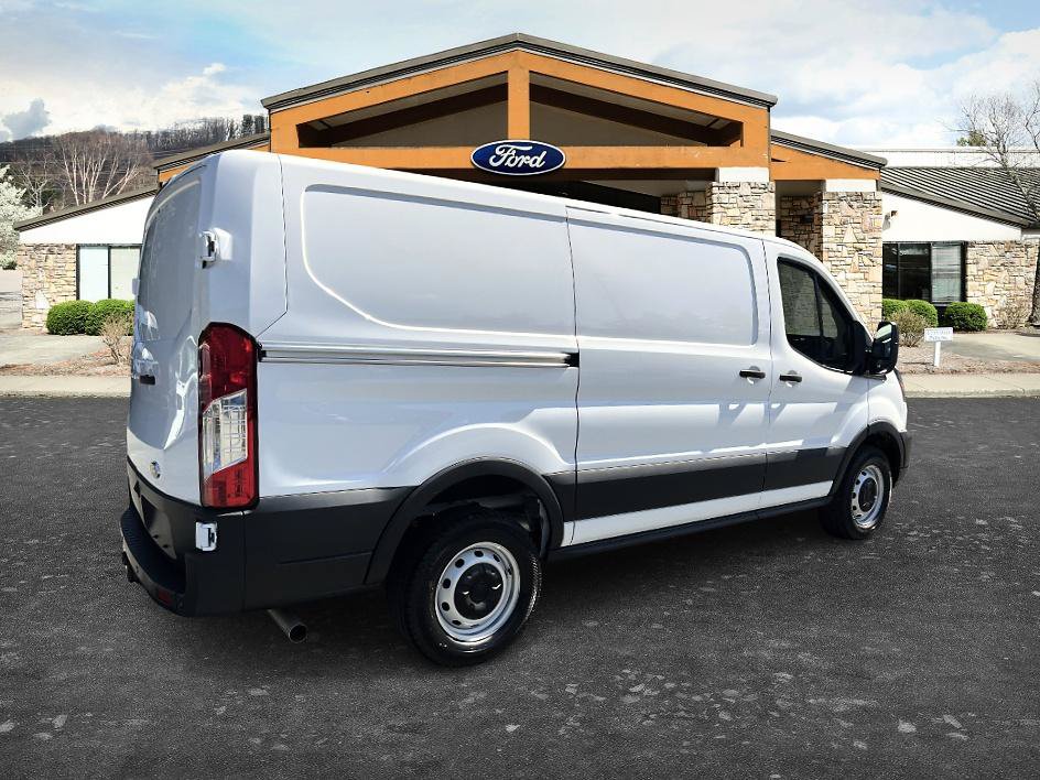 New 2024 Ford Transit 250 148 Medium Roof w/ Load Area Protection Package RWD image 5