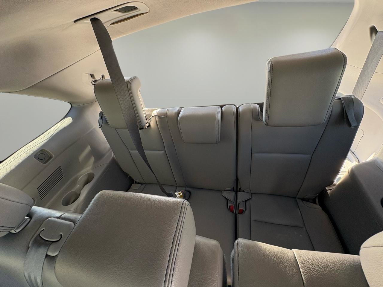 Used 2018 Toyota Highlander XLE image 32