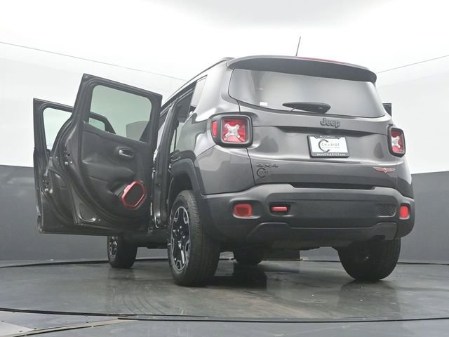 Used 2016 Jeep Renegade Trailhawk AWD/4WD image 60