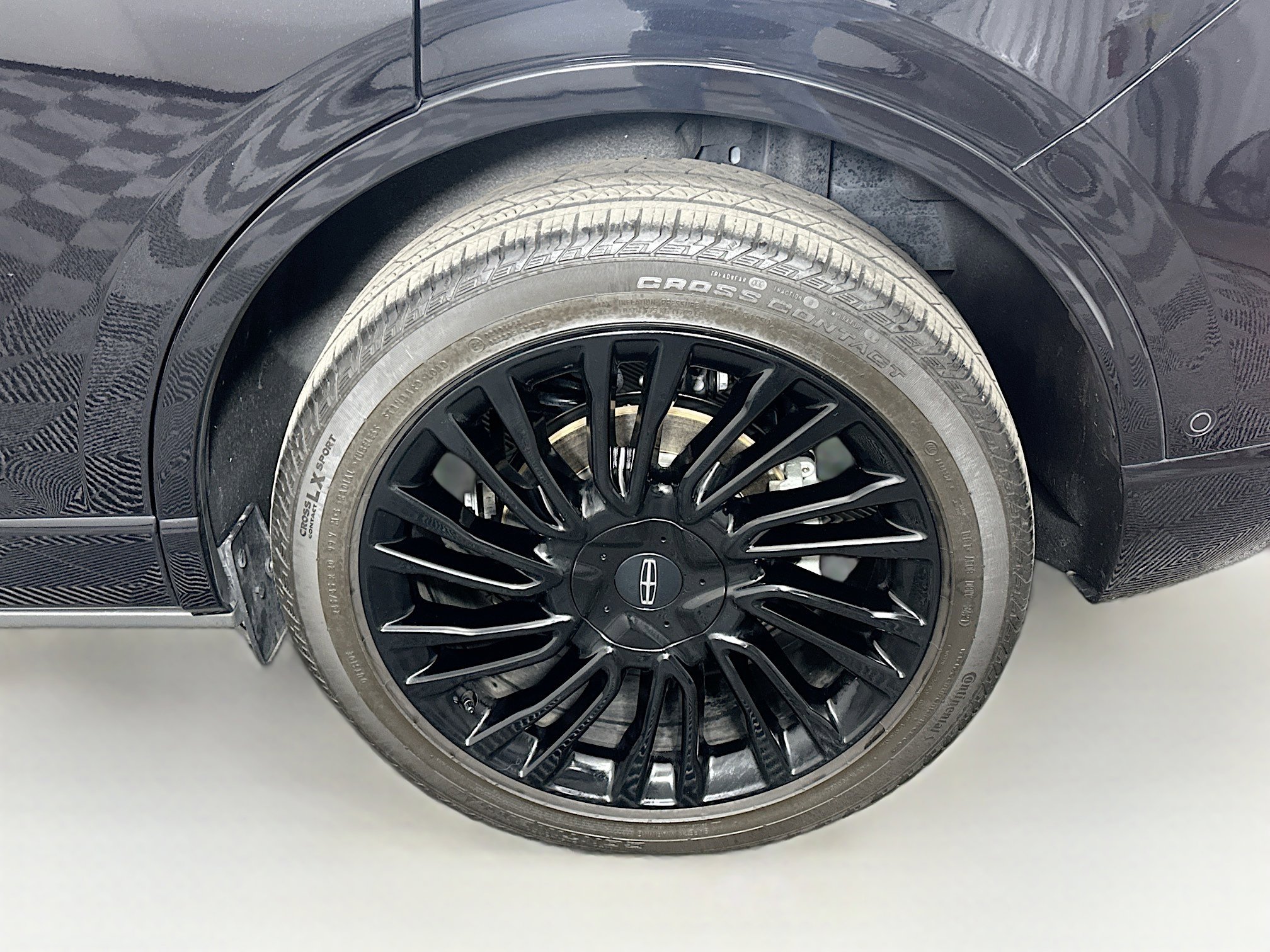 Used 2022 Lincoln Corsair Reserve image 11