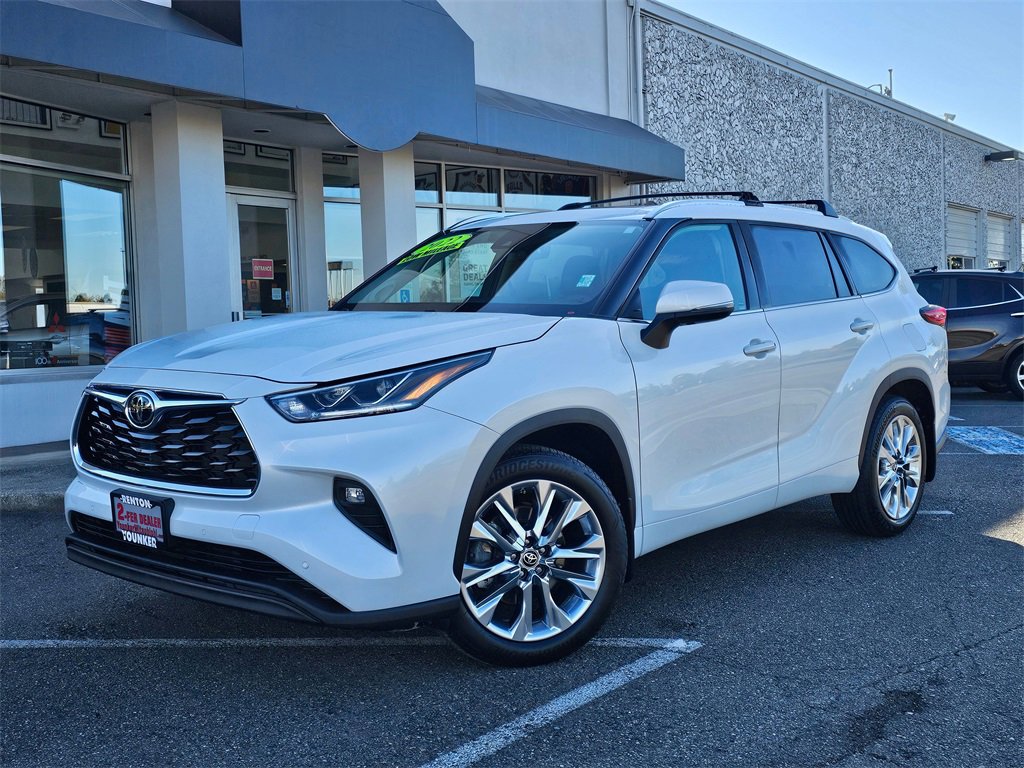 Used 2022 Toyota Highlander Limited