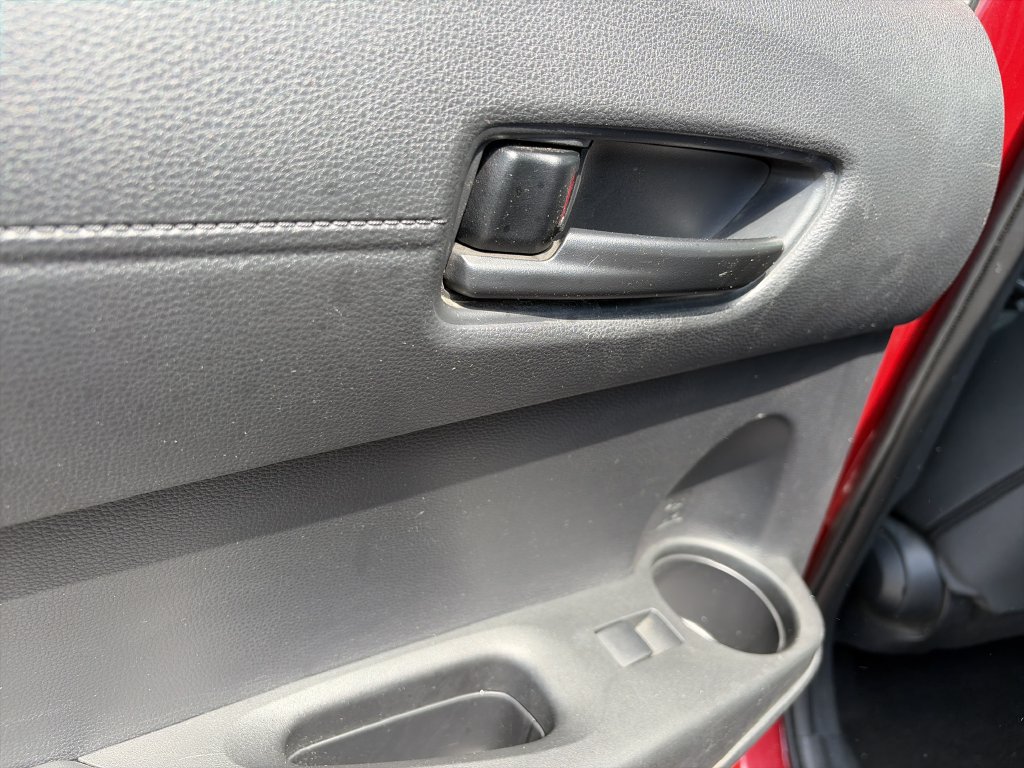 Used 2022 Toyota Corolla Cross LE FWD image 18