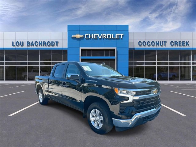 Used 2023 Chevrolet Silverado 1500 LT w/ Protection Package image 2