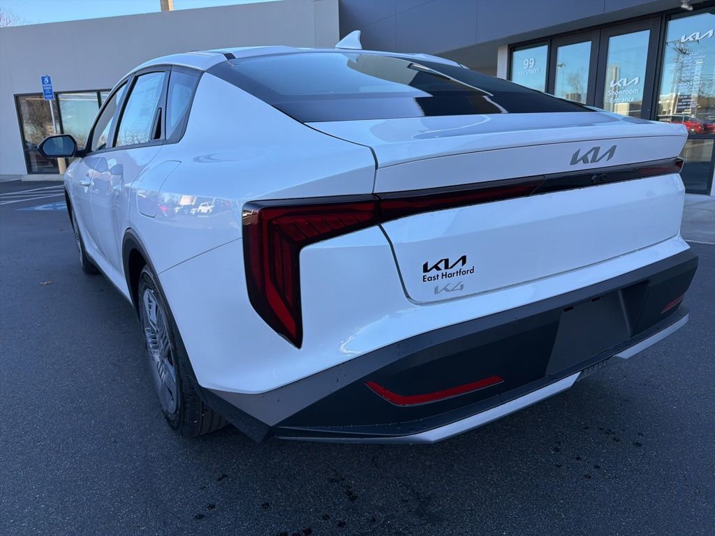 New 2025 Kia K4 LX image 9