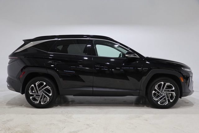 Certified 2025 Hyundai Tucson Limited AWD/4WD image 8