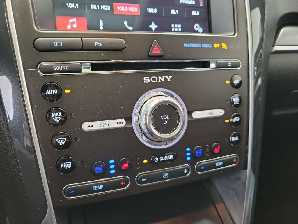 Used 2017 Ford Explorer Sport w/ Equipment Group 401A AWD/4WD image 30