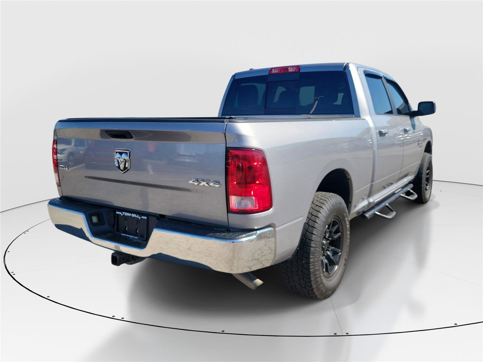 Used 2020 RAM 1500 Classic SLT AWD/4WD image 4