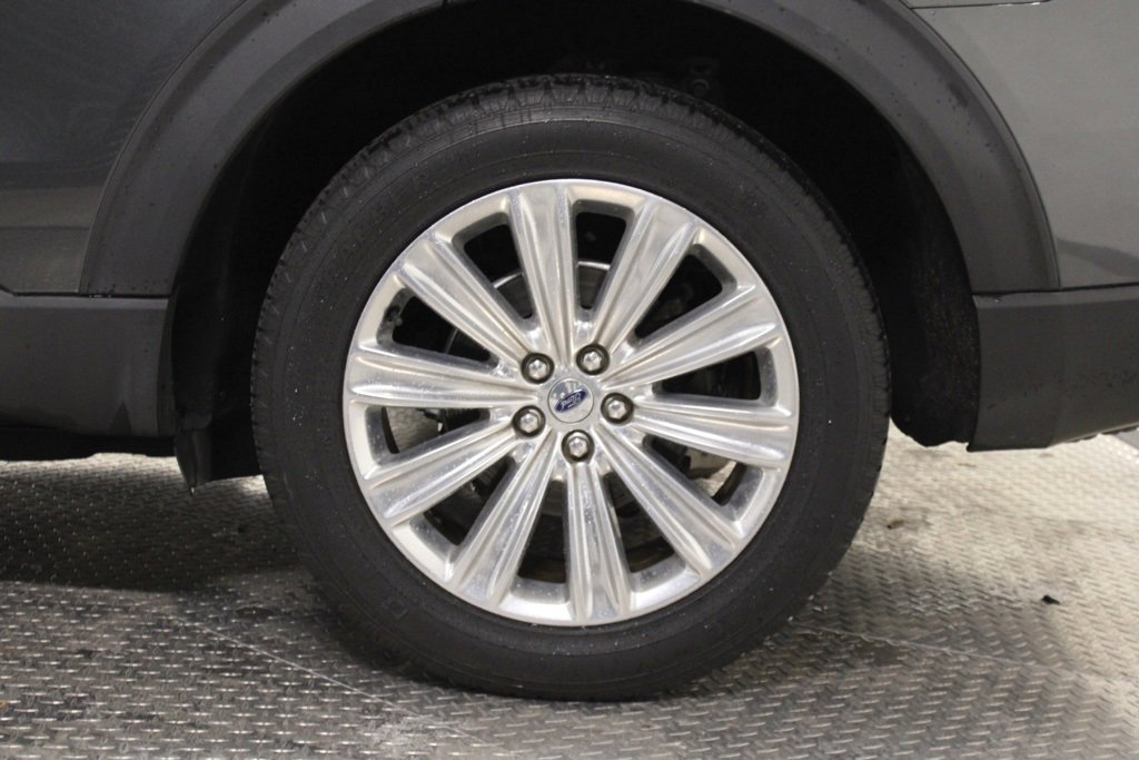 Used 2020 Ford Explorer Limited image 19