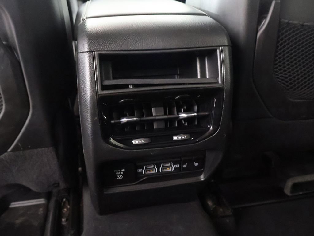 Used 2023 Jeep Grand Cherokee Limited AWD/4WD image 50