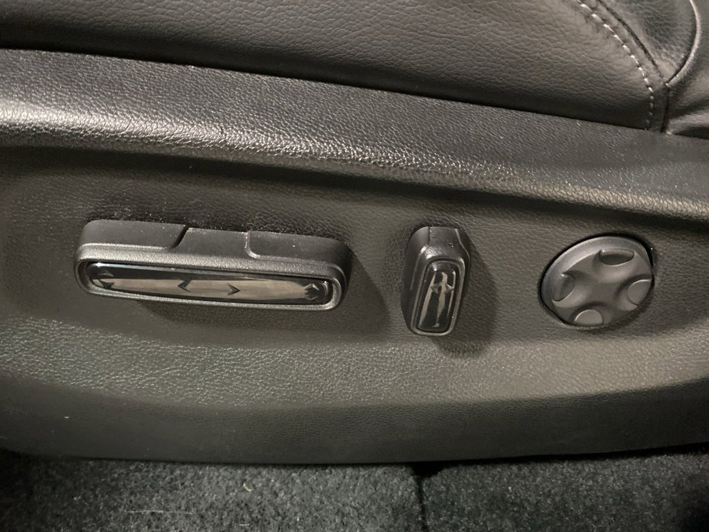 Used 2022 Honda CR-V Touring image 18