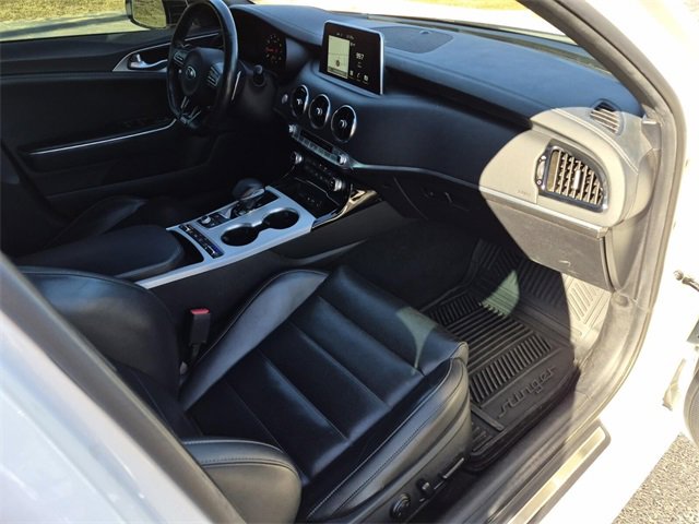 Used 2021 Kia Stinger GT2 image 11