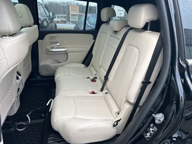 Used 2023 Mercedes-Benz GLB 250 4MATIC image 47