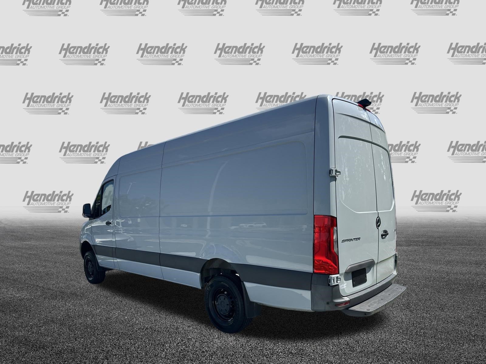 Used 2023 Mercedes-Benz Sprinter 2500 image 8