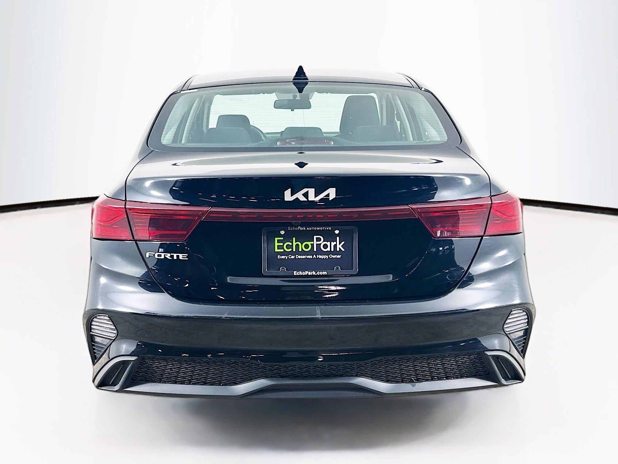 Used 2024 Kia Forte LXS image 7