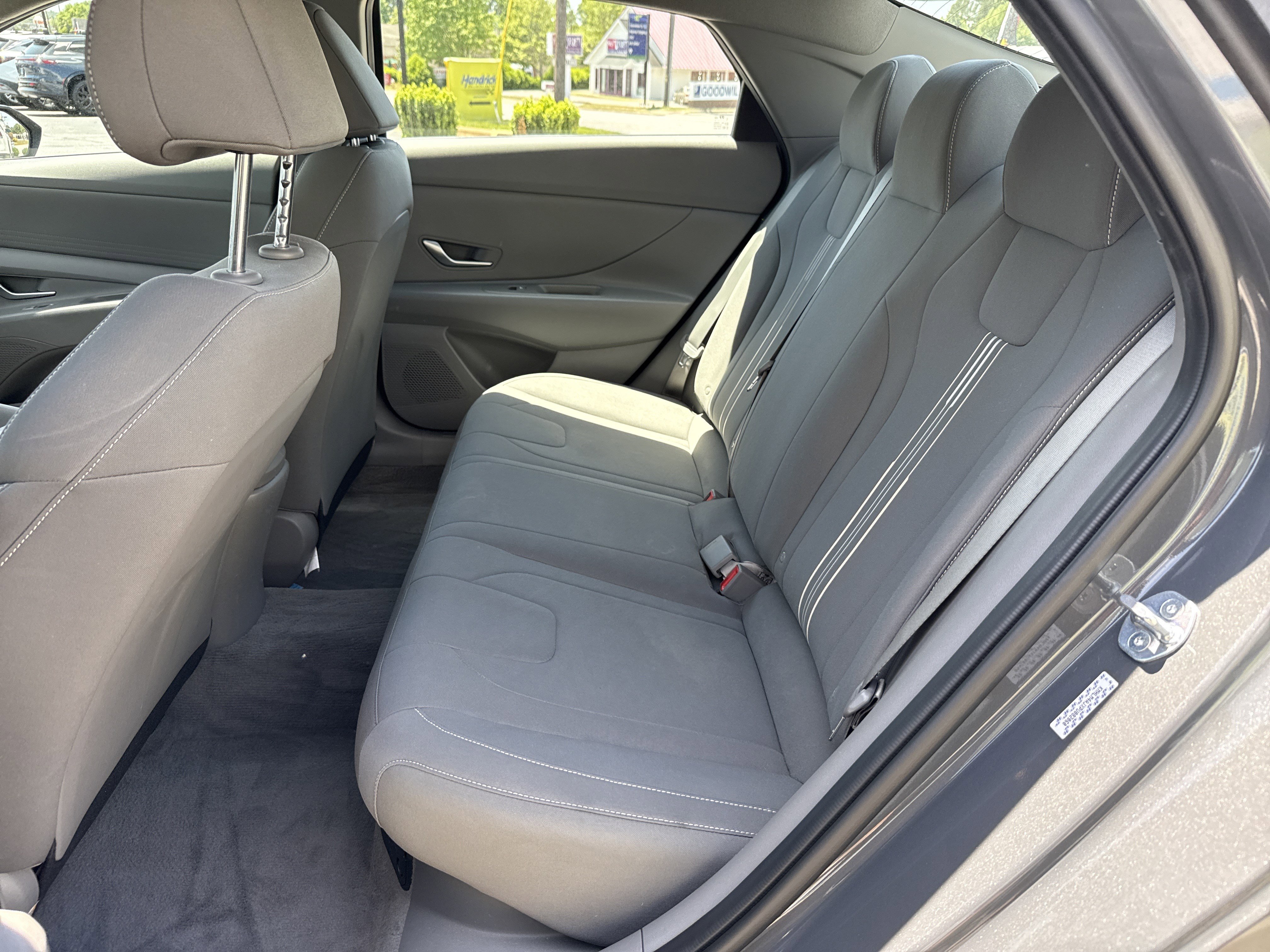 Used 2023 Hyundai Elantra Blue FWD image 30