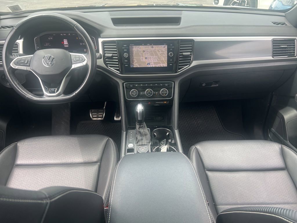 Used 2022 Volkswagen Atlas Cross Sport SEL R-Line AWD/4WD image 24