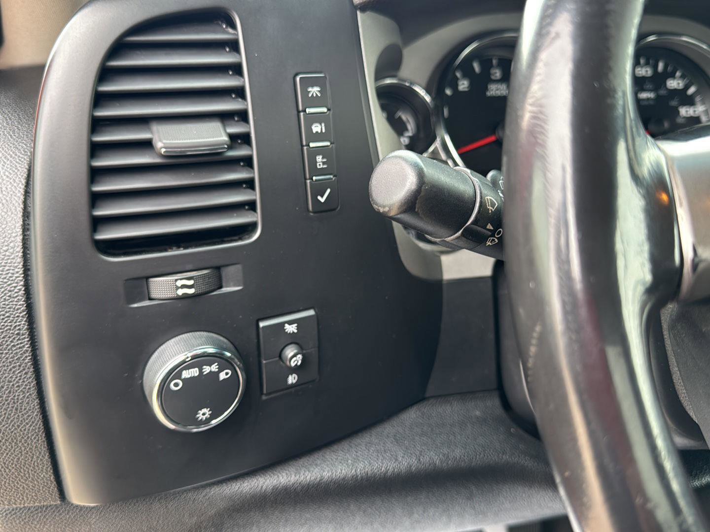 Used 2007 Chevrolet Silverado 1500 LT w/ 1LT Convenience Package image 12