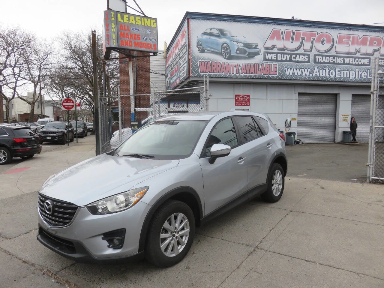 Used 2016 MAZDA CX-5 Touring image 2