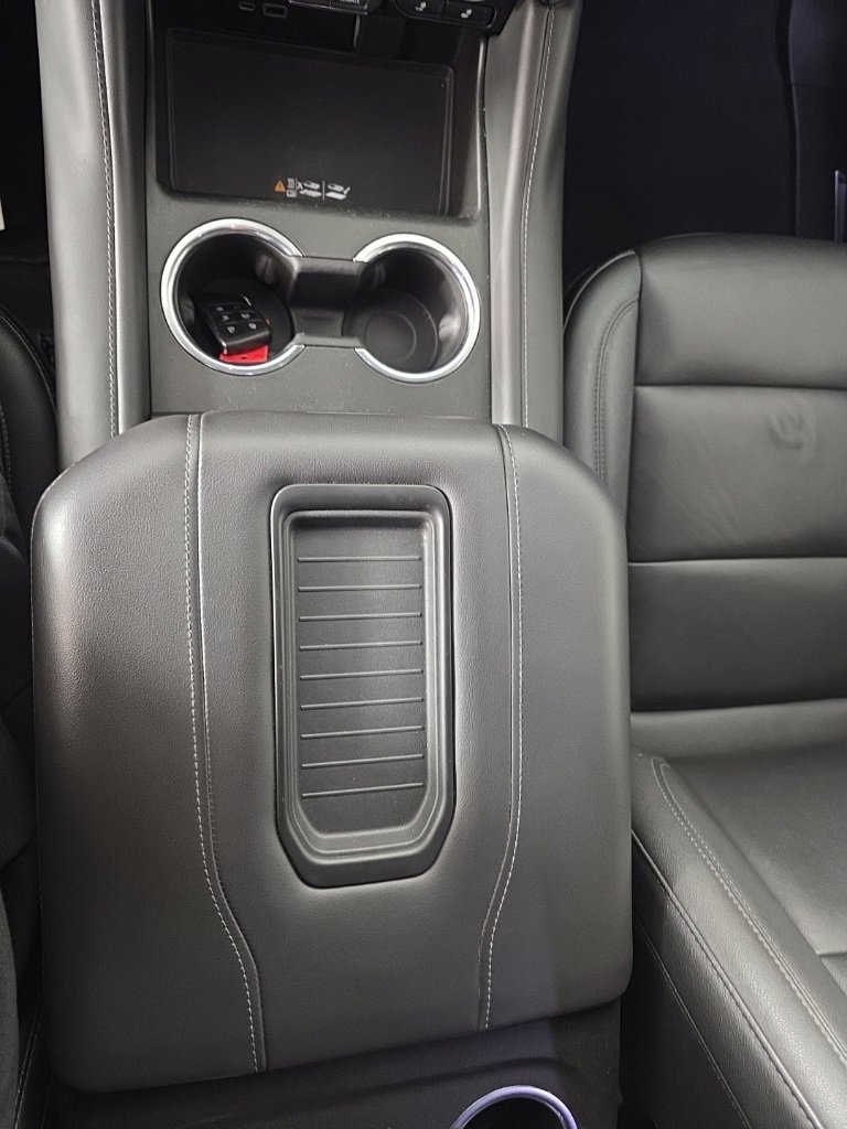 Used 2023 Chevrolet Tahoe Z71 w/ Luxury Package image 22