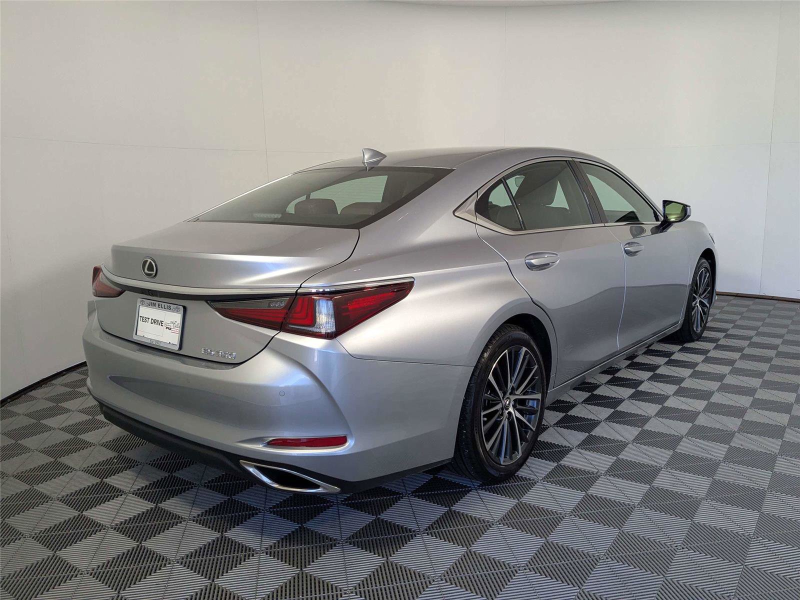 Used 2025 Lexus ES 350 w/ Premium Package FWD image 5