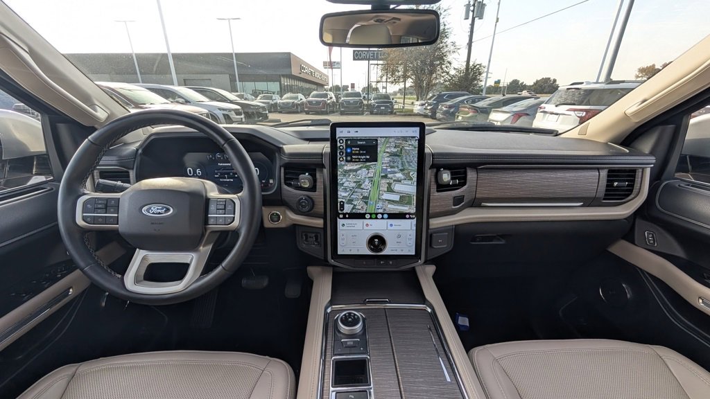 Used 2023 Ford Expedition Limited image 8