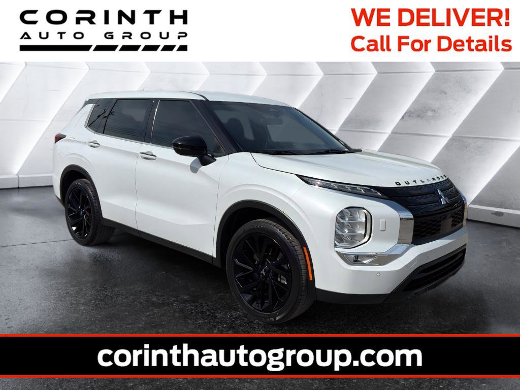 Used 2023 Mitsubishi Outlander SE Black Edition AWD/4WD image 1