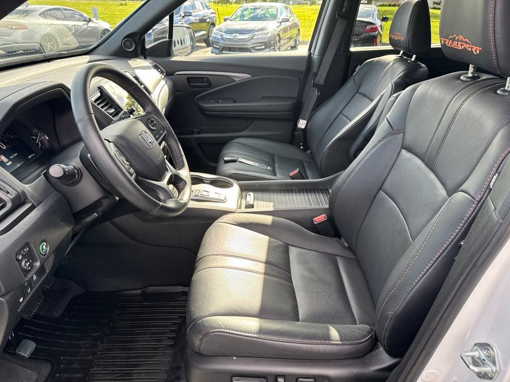 Certified 2023 Honda Passport TrailSport image 28