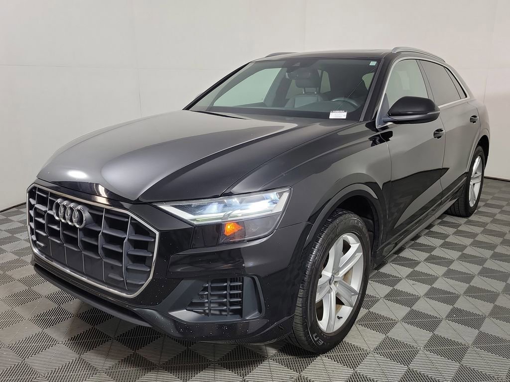Used 2019 Audi Q8 Premium w/ Convenience Package AWD/4WD image 3