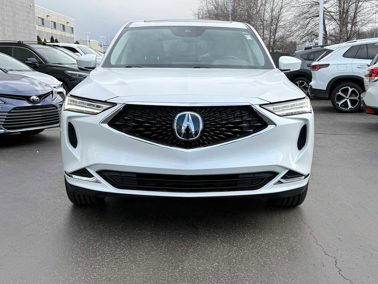 Used 2023 Acura MDX SH-AWD image 2