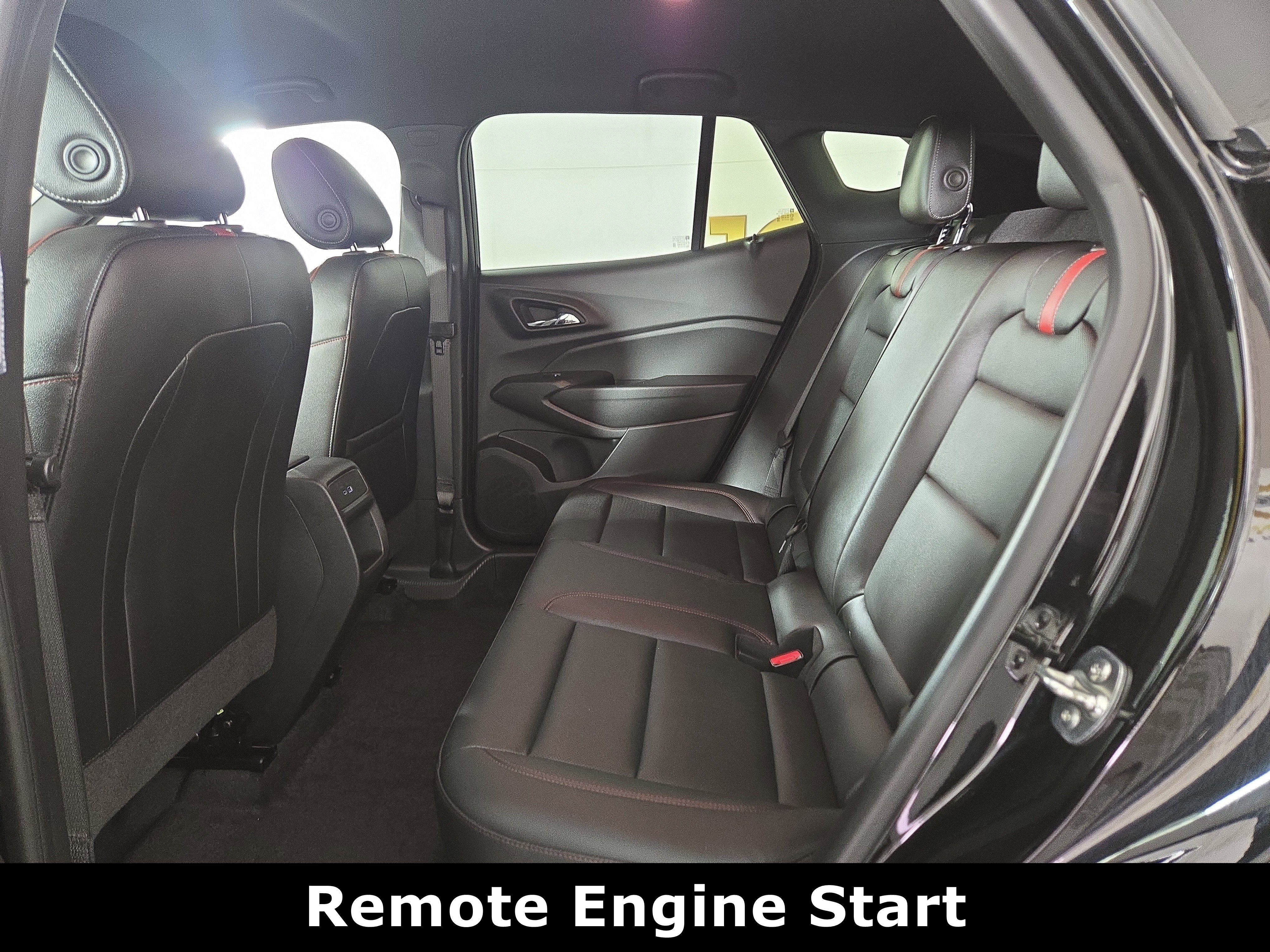 Certified 2025 Chevrolet Trax RS image 12