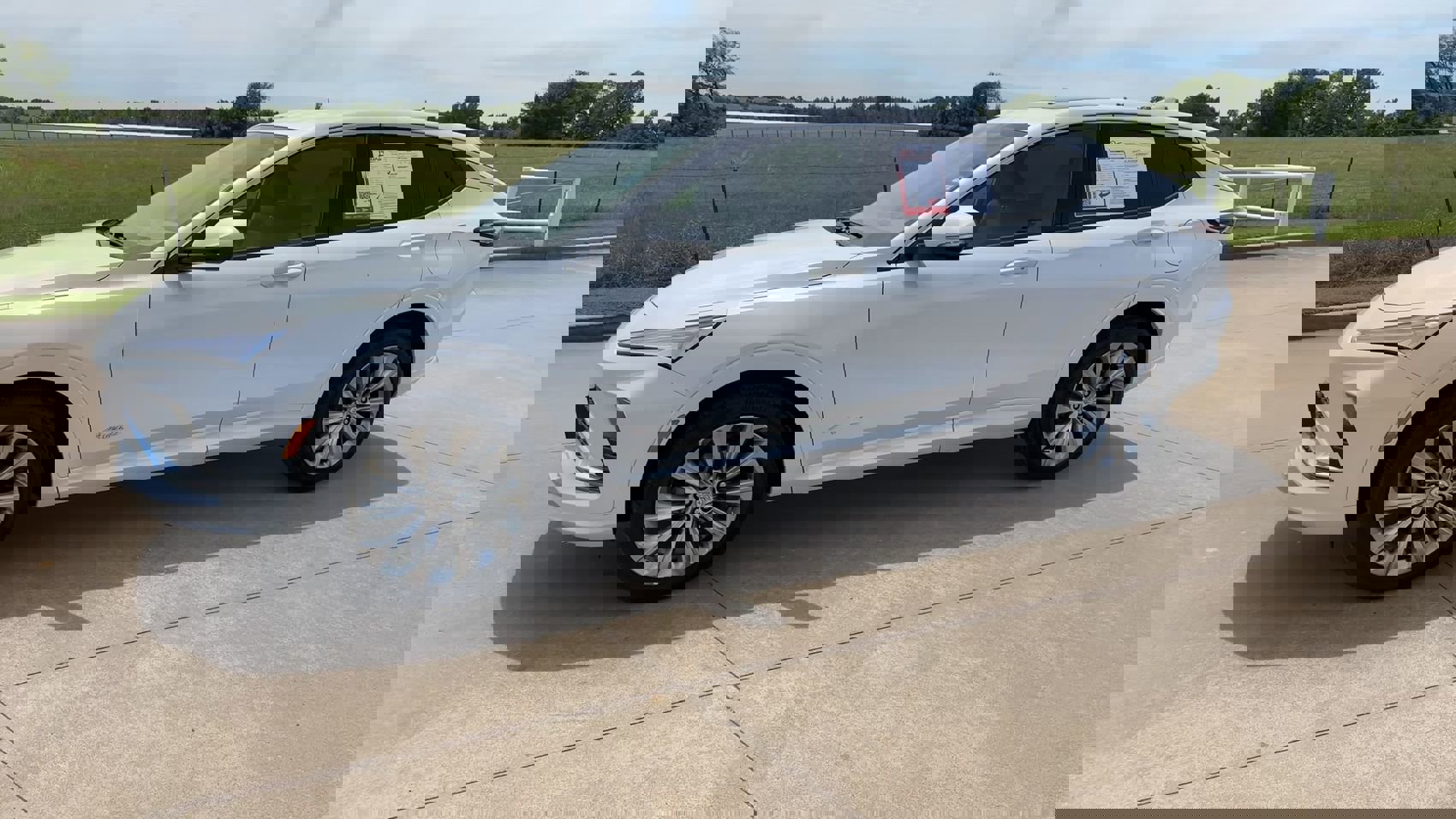 Used 2025 Buick Envista Avenir FWD image 5