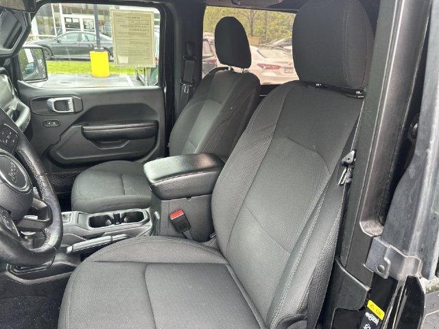 Used 2022 Jeep Wrangler Sport AWD/4WD image 16