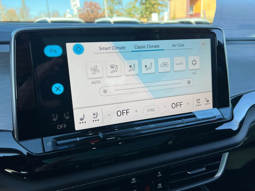 New 2026 Volkswagen Atlas Cross Sport SE image 23