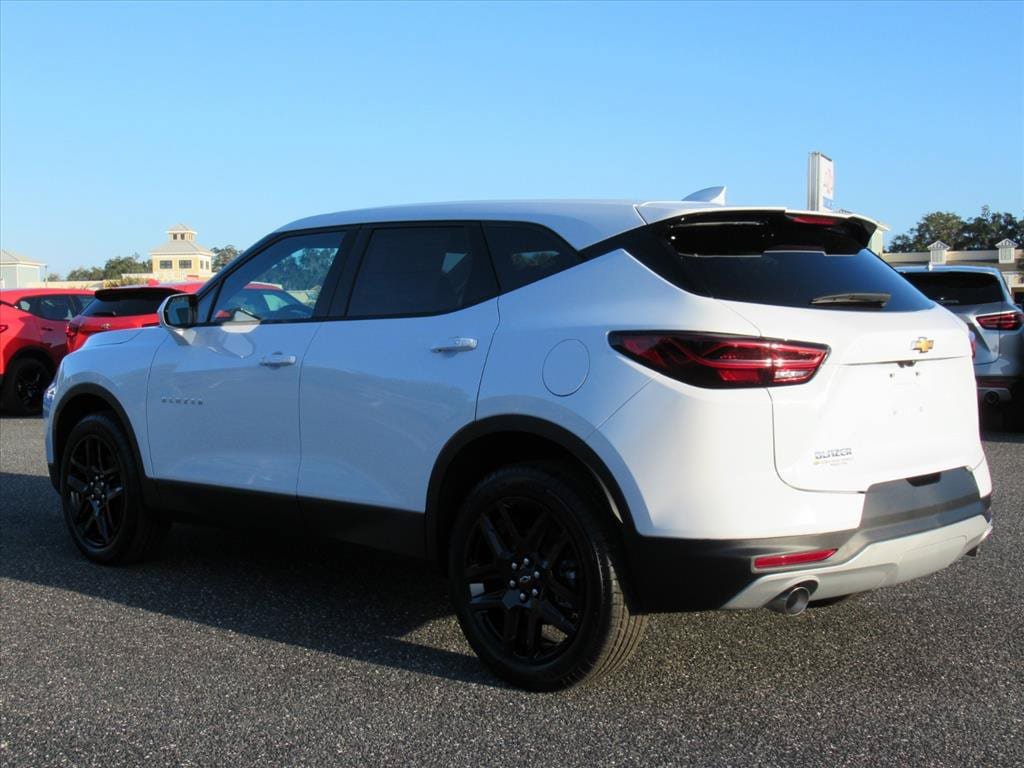 New 2025 Chevrolet Blazer LT FWD image 4