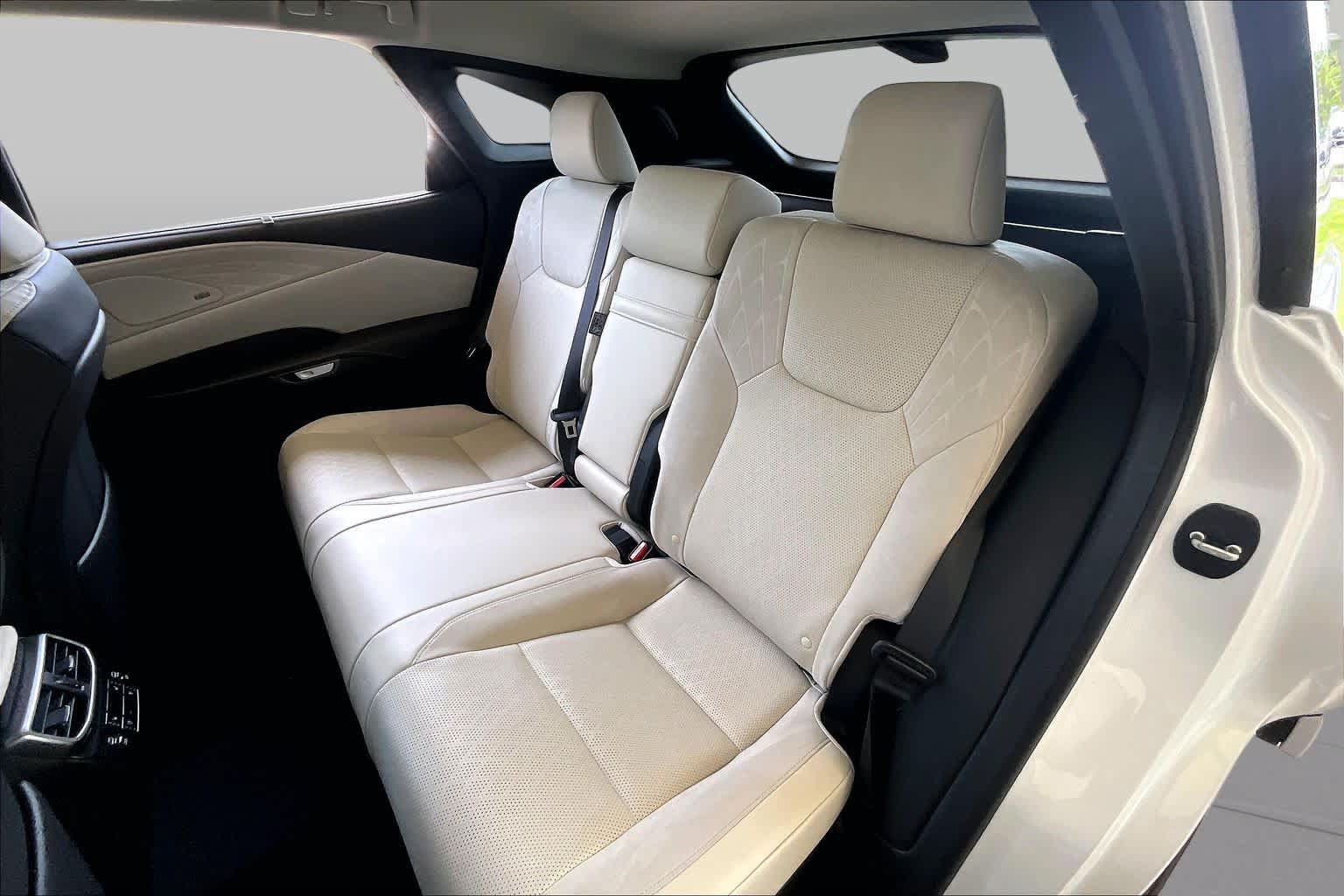 Used 2024 Lexus RX 350 FWD w/ Convenience Package image 18