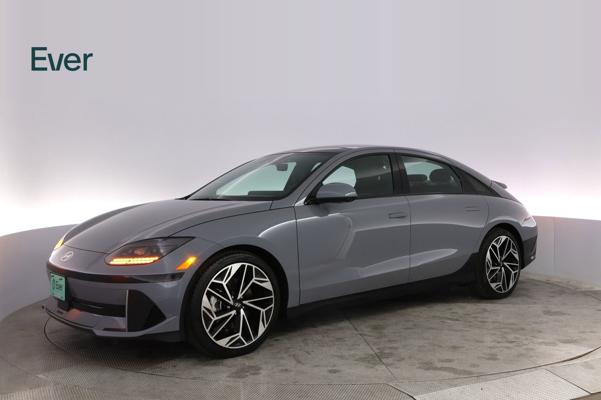 Used 2024 Hyundai Ioniq 6 Limited image 18