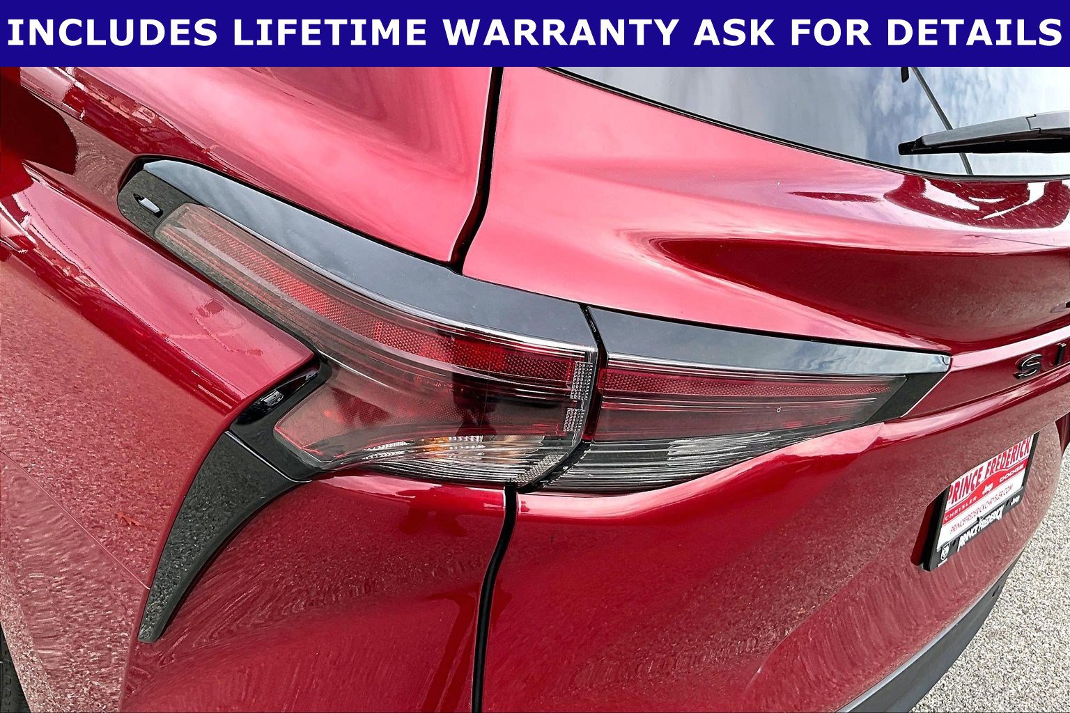 Used 2025 Toyota Sienna XLE FWD image 26
