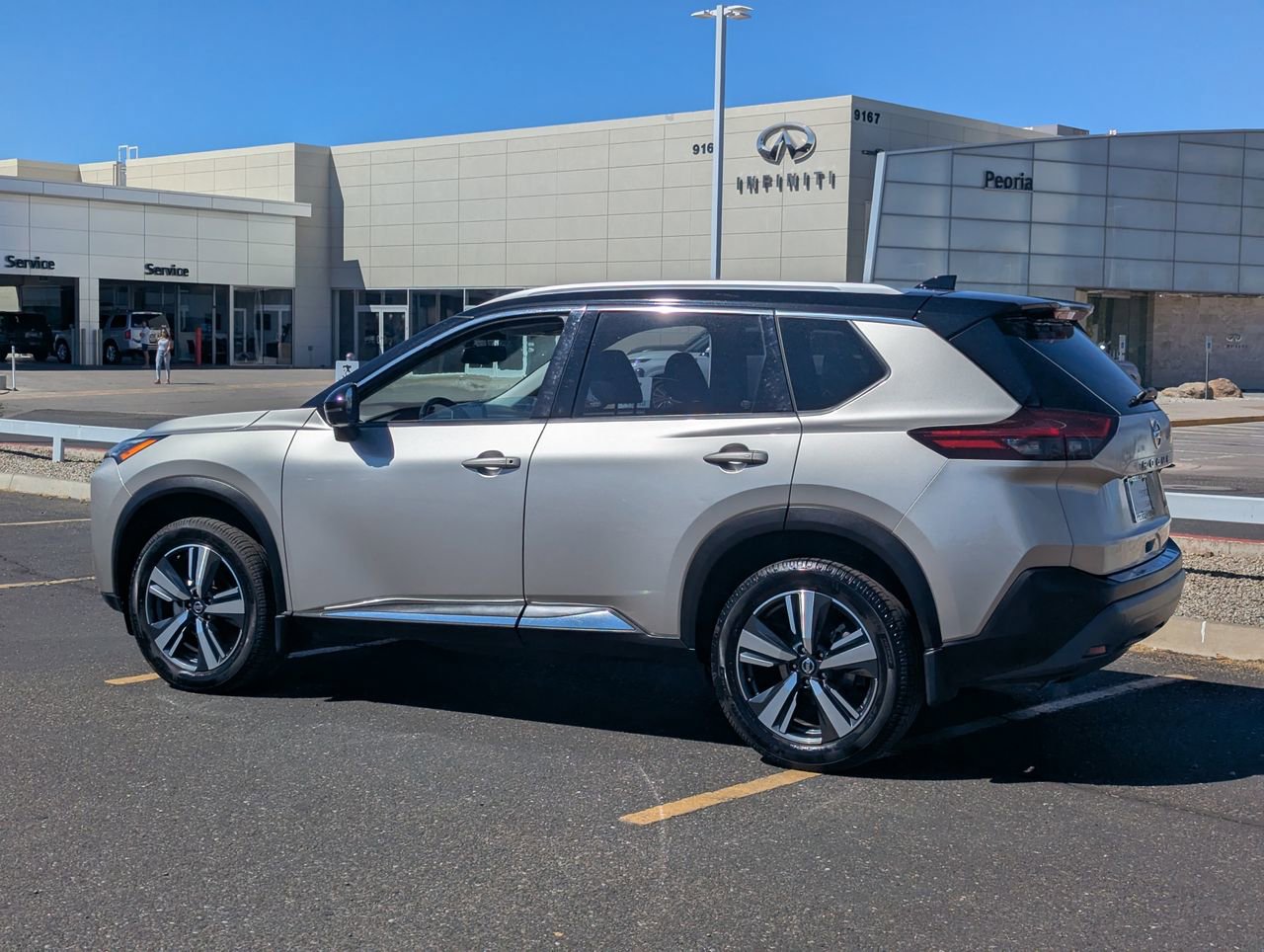 Used 2021 Nissan Rogue SL image 4