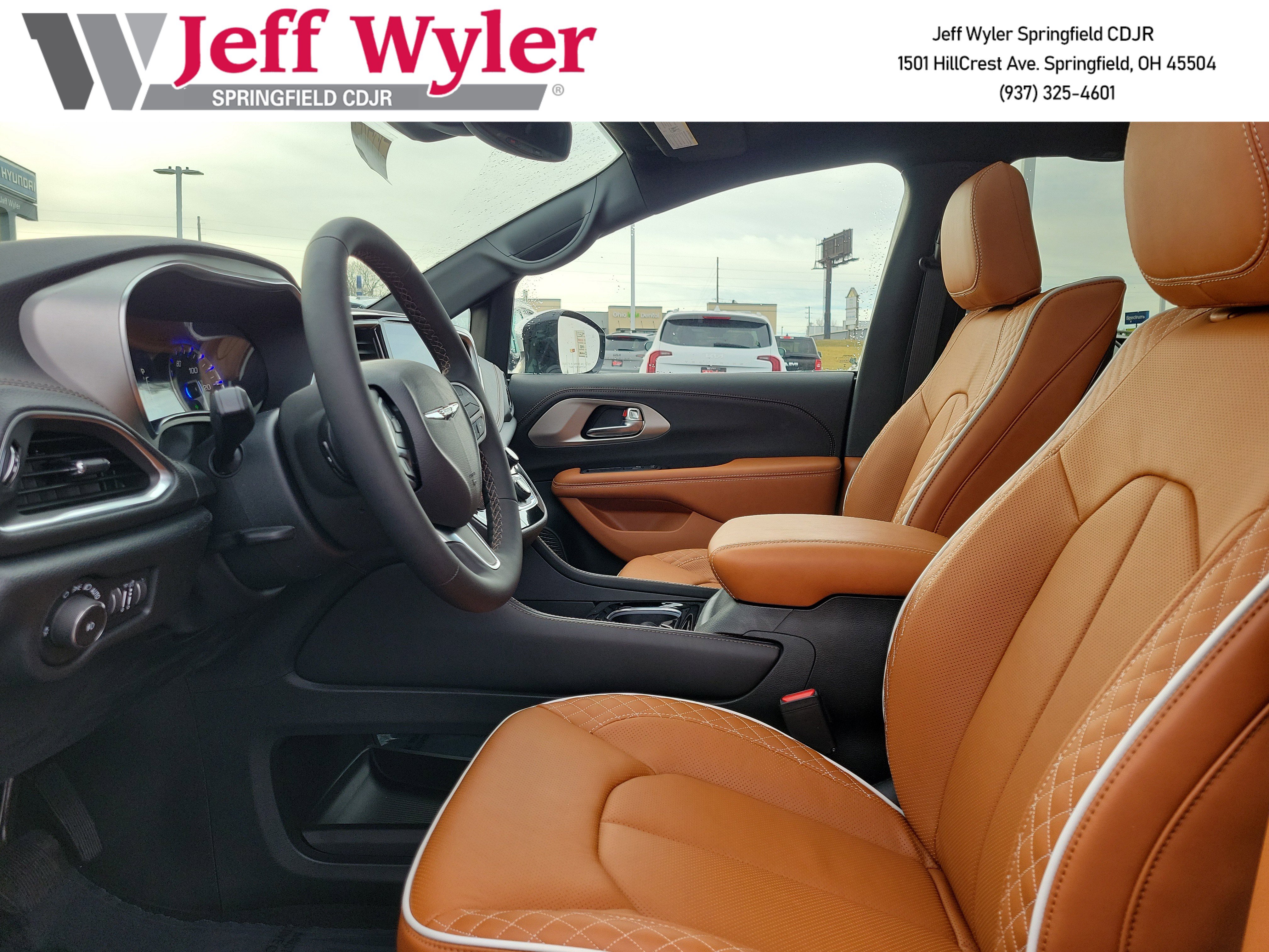 New 2026 Chrysler Pacifica Pinnacle AWD/4WD image 15