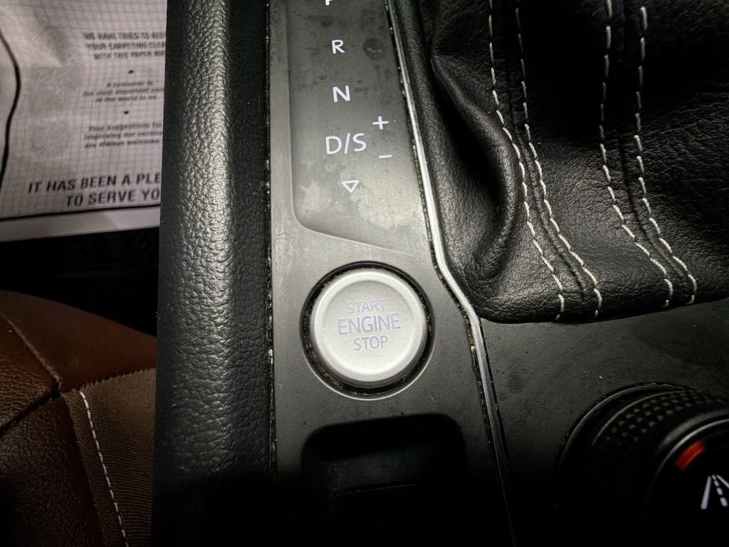 Used 2022 Volkswagen Atlas SEL image 17