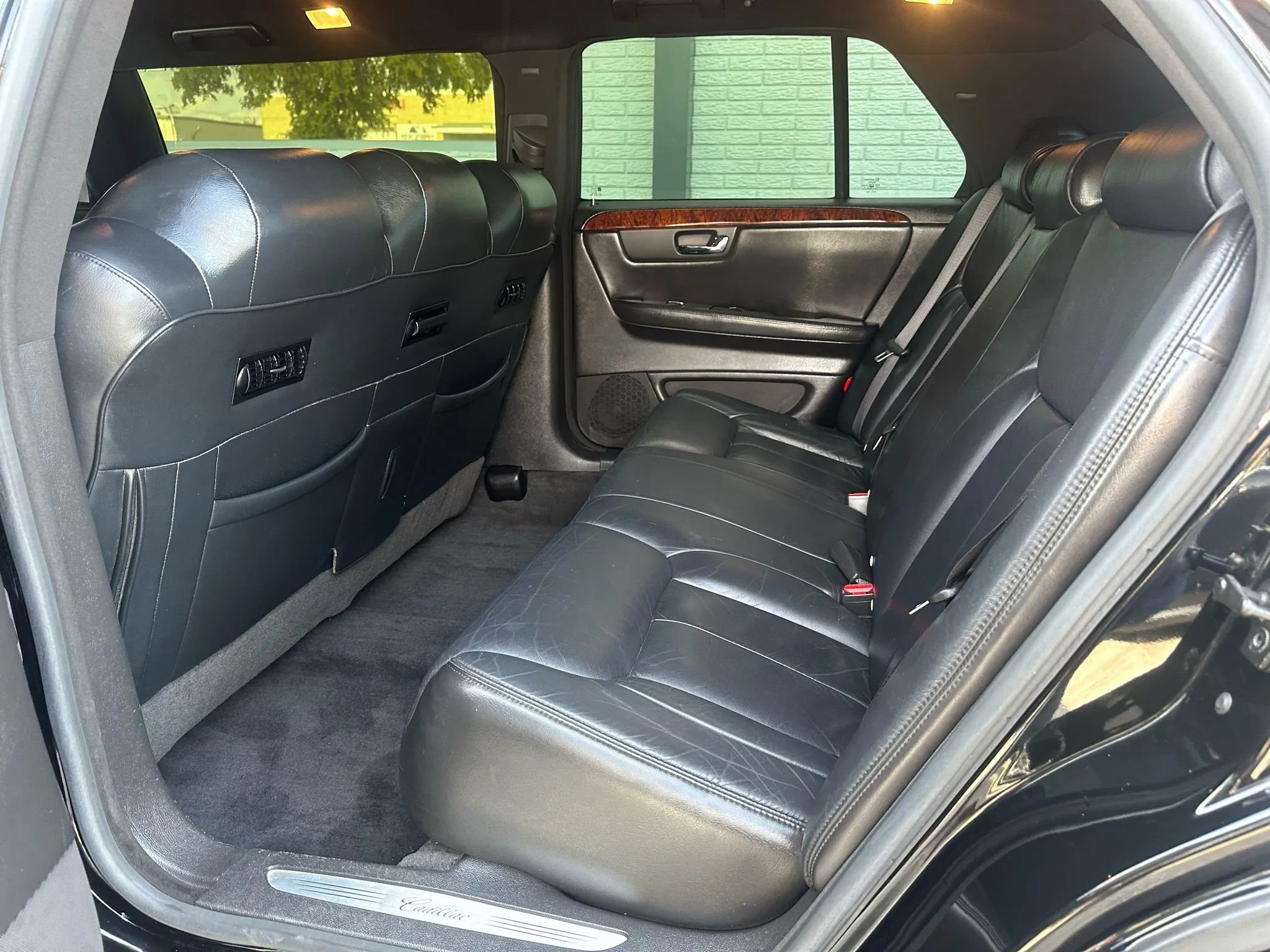 Used 2006 Cadillac DTS FWD image 19