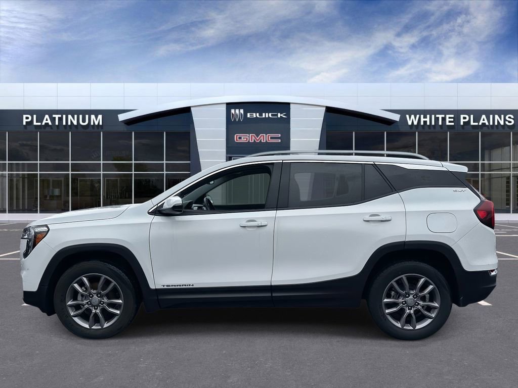 Used 2024 GMC Terrain SLT image 7