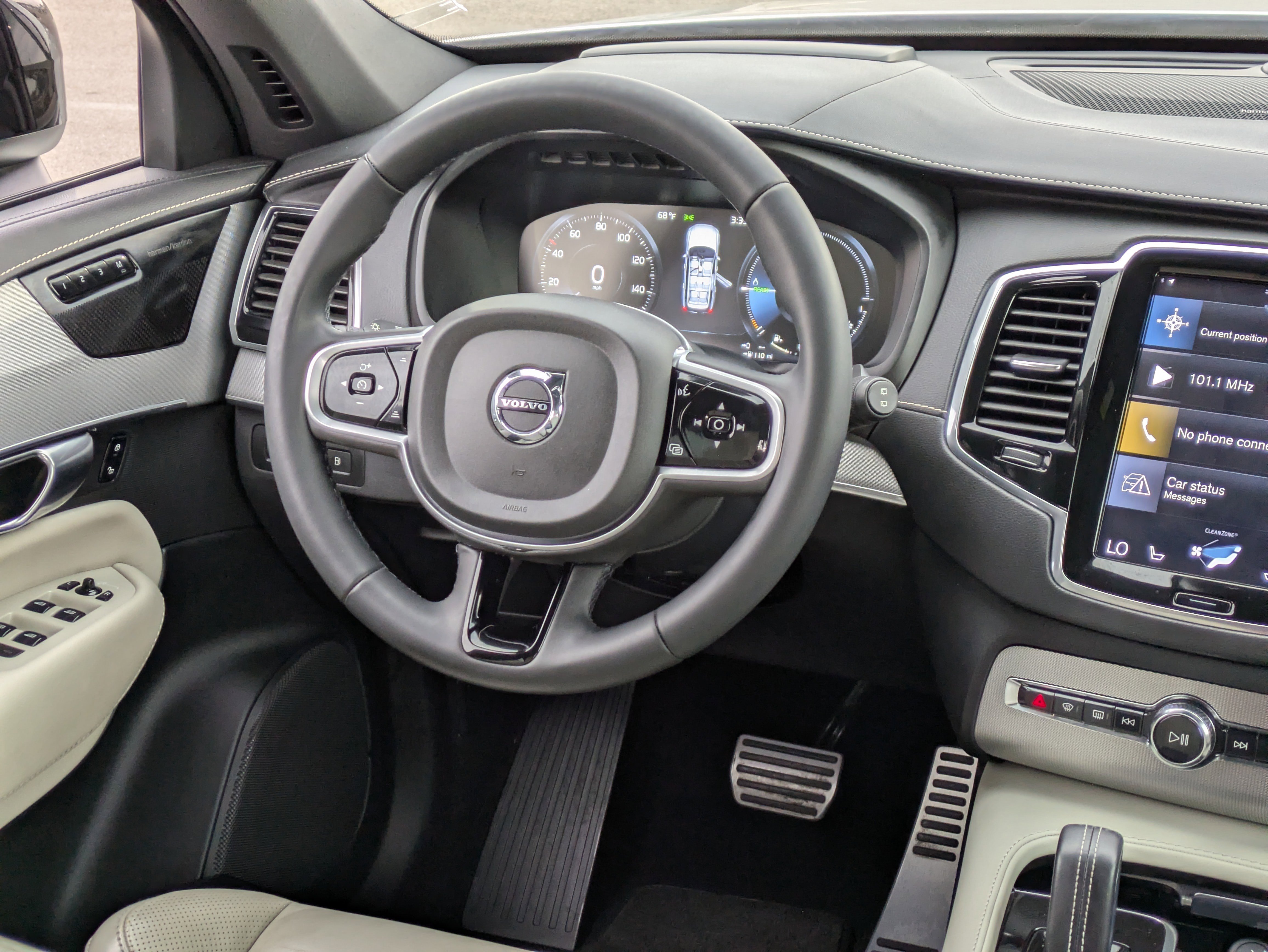 Used 2022 Volvo XC90 T8 R-Design w/ Advanced Package image 17