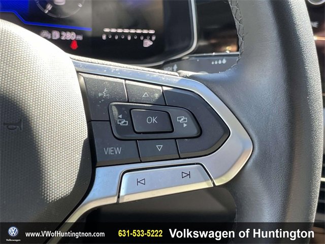 Certified 2025 Volkswagen Jetta SE w/ Sunroof Package image 21